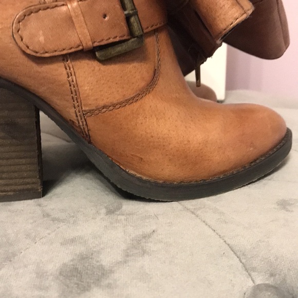 Steve Madden Renegaid Boots in cognac with straps and buckle accents! - Picture 16 of 16